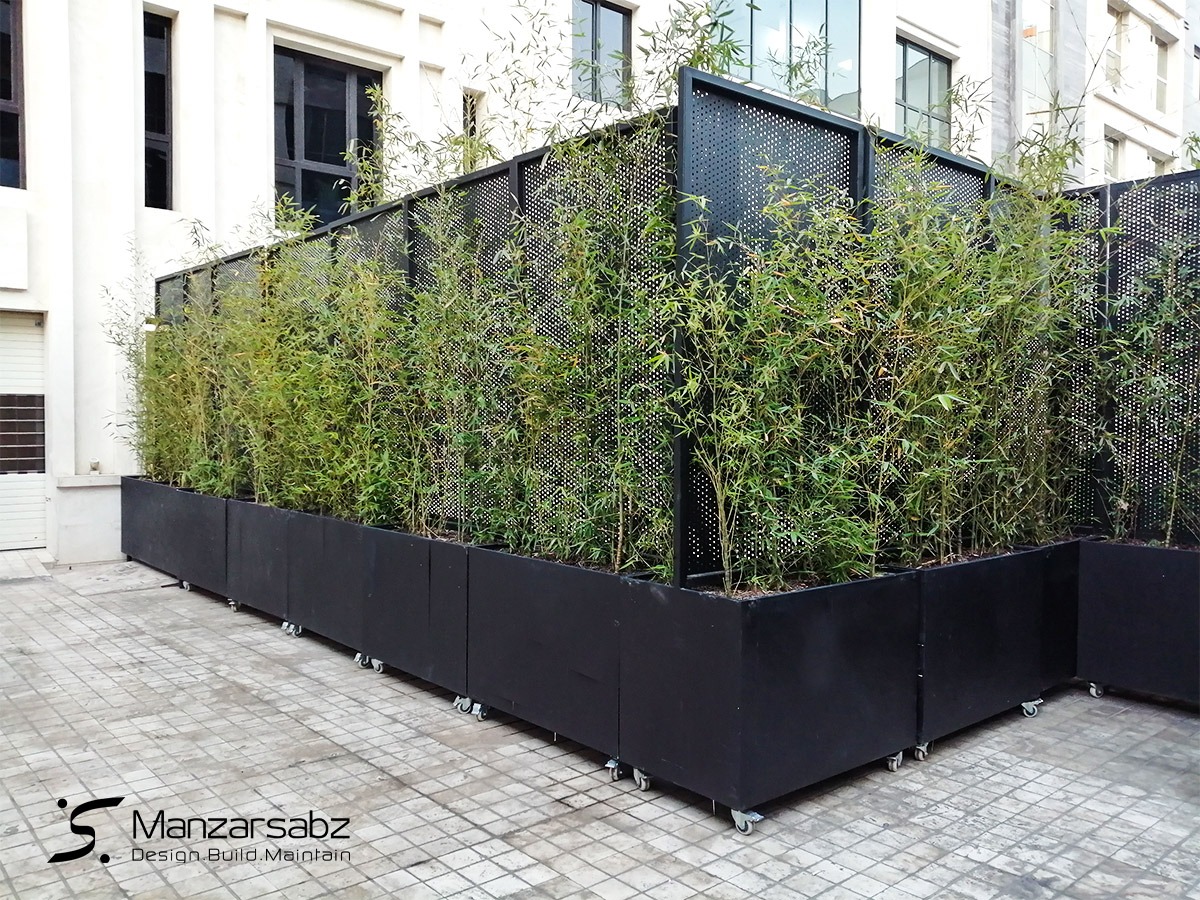 اهمیت سیستم های زهکشی و آبیاری حرفه ای در فلاور باکس های فلزی