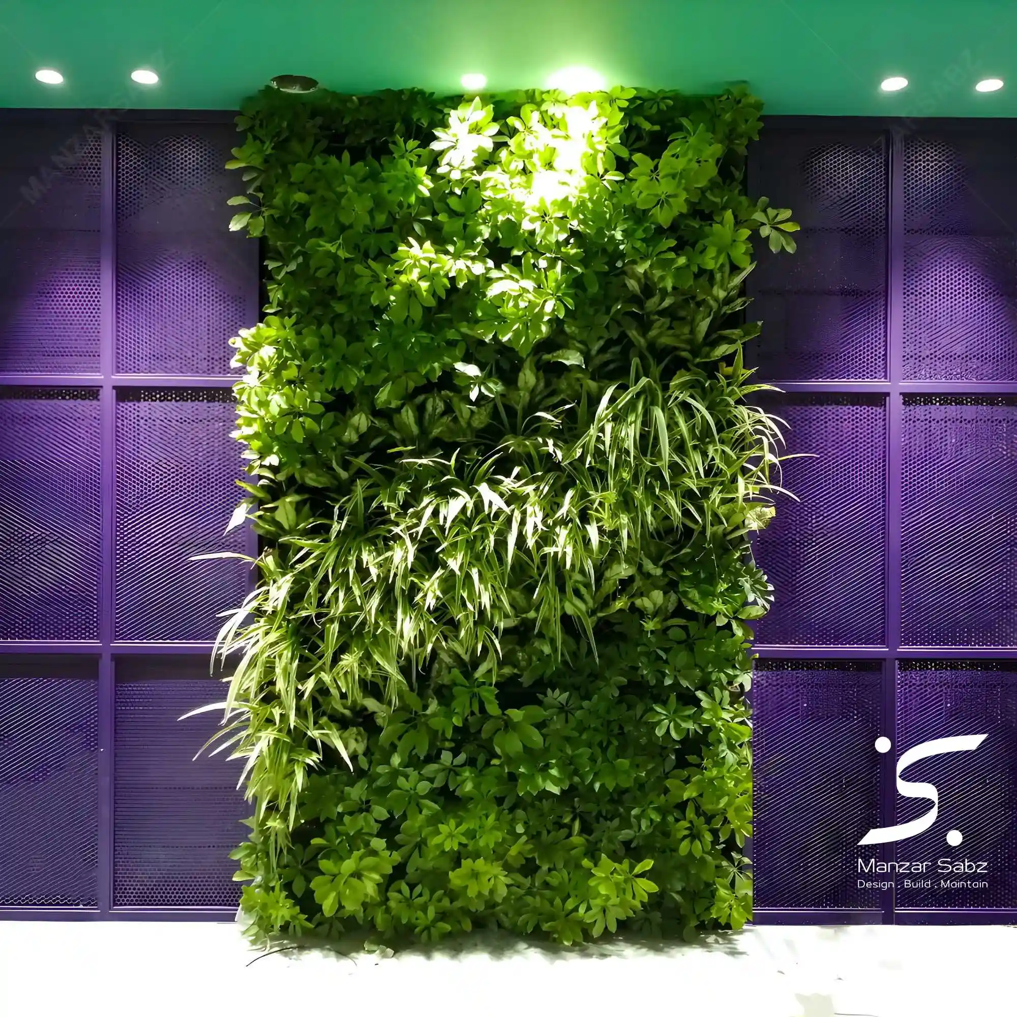 راهنمای جامع اجرای دیوار سبز (گرین وال) طبیعی: از طراحی تا نگهداری تخصصی